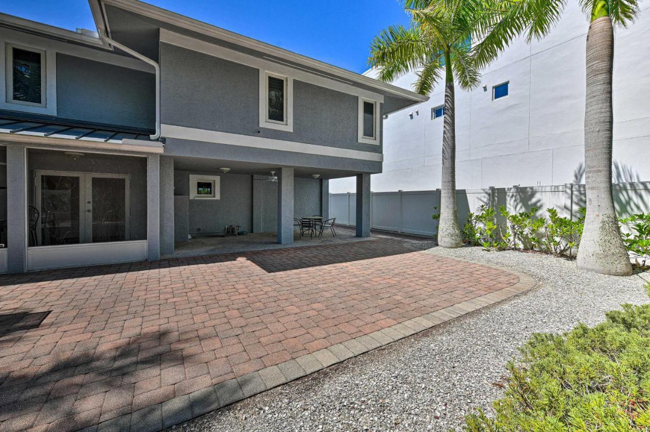 Lido Key Hideout With Patio And Yard And Walk To Beach! Sarasota Exteriör bild